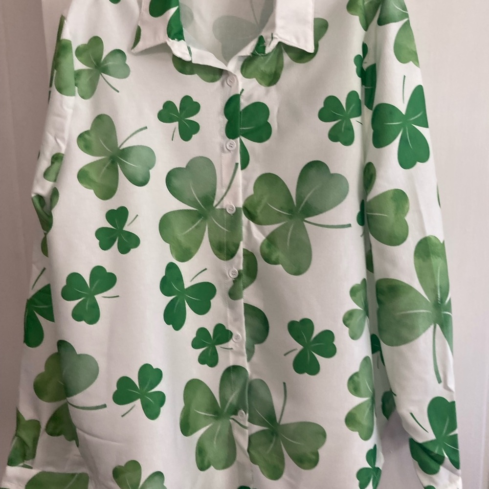 Green Clover Print Blouse